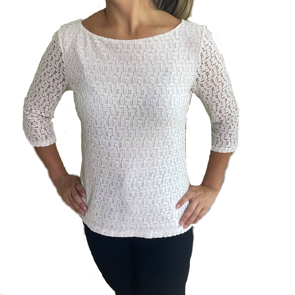 Banana Republic white lace top with side zipper.